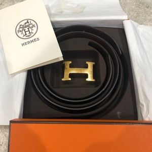 Hermès 32 MM Leather Reversible Belt